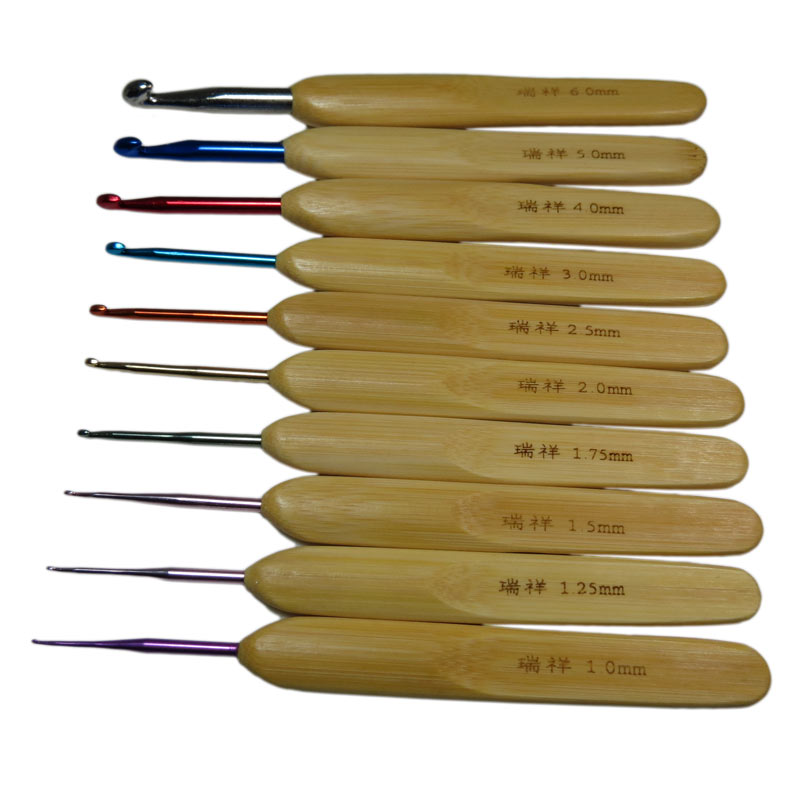 Jarum Rajut Crochet Aluminium Handle Bambu Warna-Warni - Maya Crafts