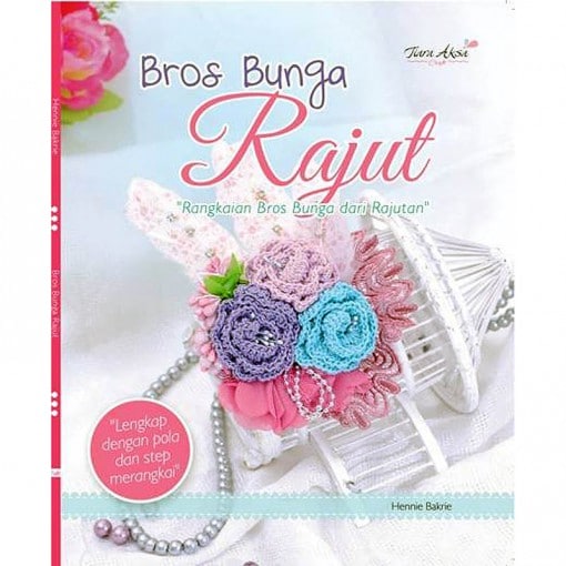 Buku-bros-bunga-rajut